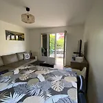 Lejlighed Bright Cocoon With Garden Near The Sea